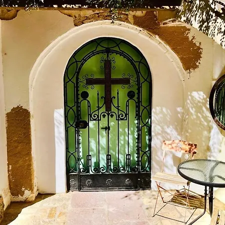 Guest house Courtyard Oliva