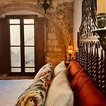 Courtyard 3* Oliva