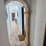 Pensión Courtyard 3*
